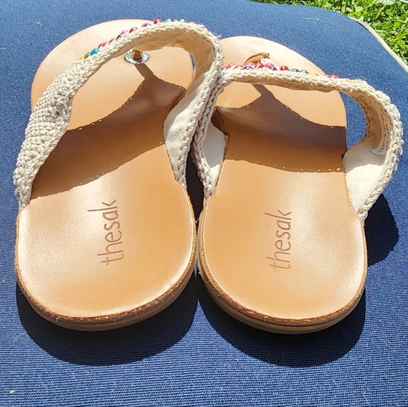 THE SAK Shana Rainbow Wood Beaded Hand Crochet Sandals & Bag Size 6 Boho Thong - Picture 5 of 16